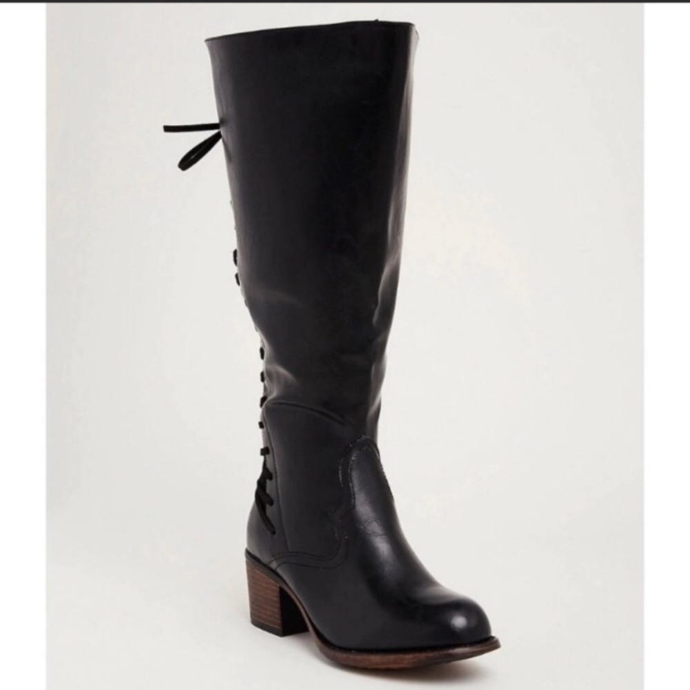 Torrid black Wide calf knee high boots 7.5 nwob